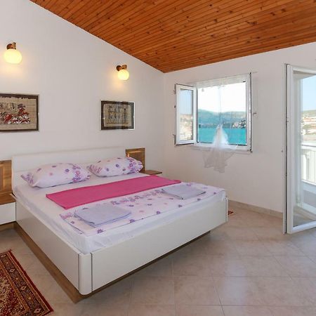 Villa Uno تروغير المظهر الخارجي الصورة